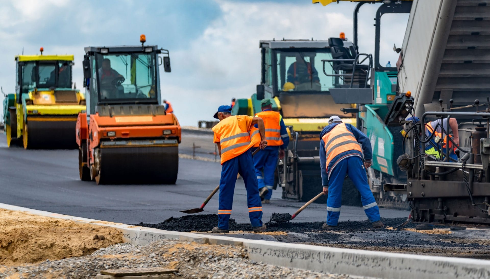 Reliable asphalt construction services in Ocala, Fl for various projects.